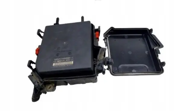 Renault Megane III High voltage junction box 28B4B60008R