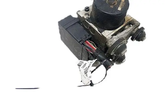 Mercedes-Benz C W204 ABS Pump A1724312612 A1729014100