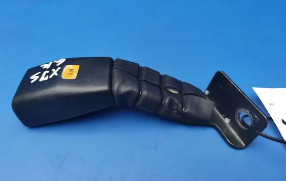 Jaguar XJS Rear seatbelt buckle 98051805