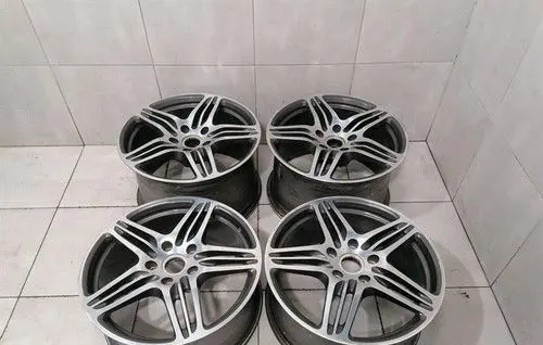 Porsche 911 997 R19 alloy rim 99736215605