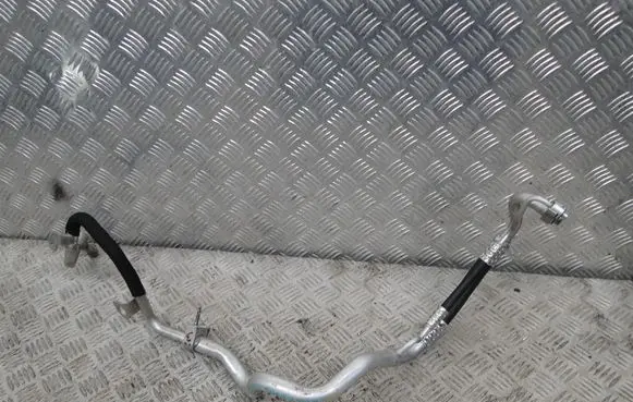 Mercedes-Benz B W247 Air conditioning (A/C) pipe/hose 
