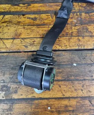 Mini One - Cooper R50 - 53 Rear seatbelt 601030000