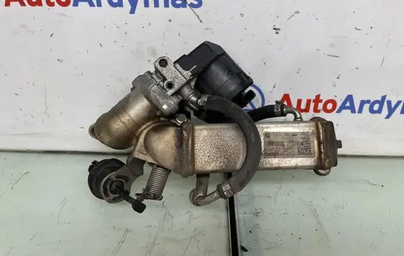 BMW 1 E82 E88 EGR valve cooler 7810166 11717810166