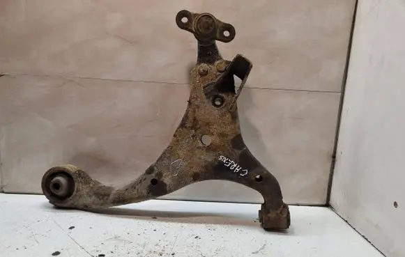 KIA Carens II Front lower control arm/wishbone