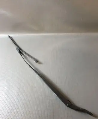 Opel Mokka B Windshield/front glass wiper blade 9822931980
