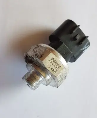 Toyota Yaris Air conditioning (A/C) pressure sensor 4990007880