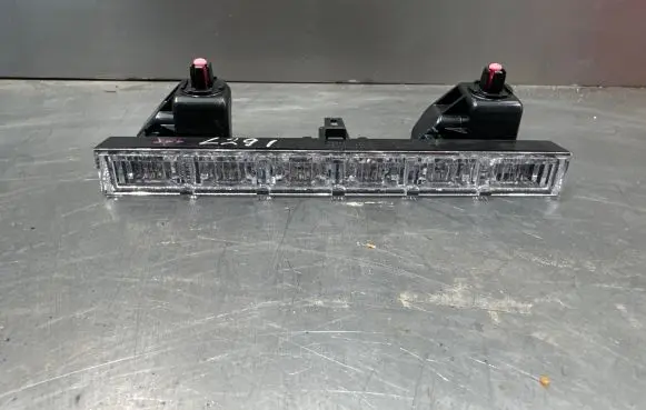 Toyota Auris E180 Third/center stoplight