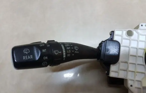 KIA Sorento Wiper control stalk