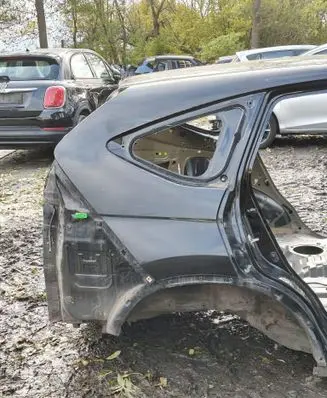 Honda CR-V Rear quarter panel 