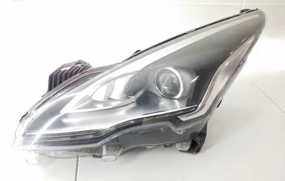 Peugeot 5008 Headlight/headlamp 9805525580