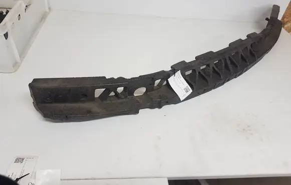 Front bumper foam support bar