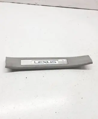 Lexus RX 330 - 350 - 400H Rear sill trim cover 6794048020