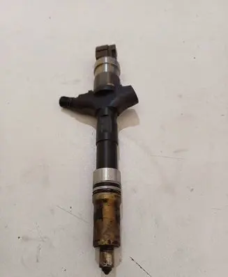 Opel Signum Fuel injector 897239161
