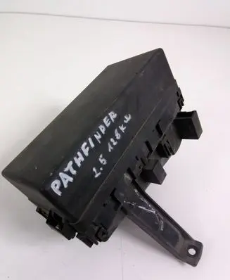 Nissan Pathfinder R51 Fuse box set 63564198
