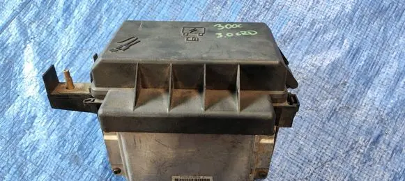 Chrysler 300 - 300C Fuse box set P05087269AJ
