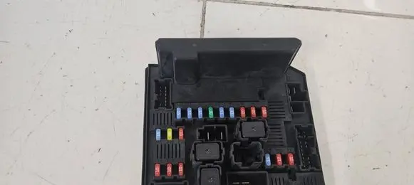 Nissan Qashqai Comfort/convenience module 518975032
