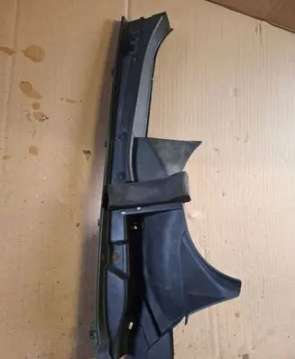 Suzuki Kizashi Front arch trim 