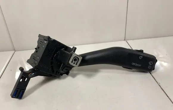 Audi A4 S4 B7 8E 8H Wiper control stalk 1K0953519A