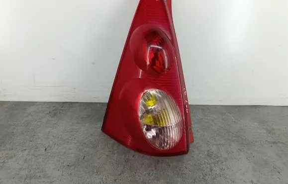 Peugeot 107 Rear/tail lights 815600H040