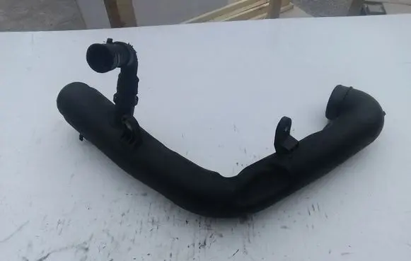 Volkswagen Golf V Intercooler hose/pipe 1K0129654AA VCD446156602