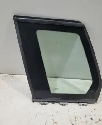 Mercedes-Benz GLK (X204) Rear side window A2046702512