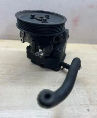 Mercedes-Benz E W211 Power steering pump pulley A6112300115
