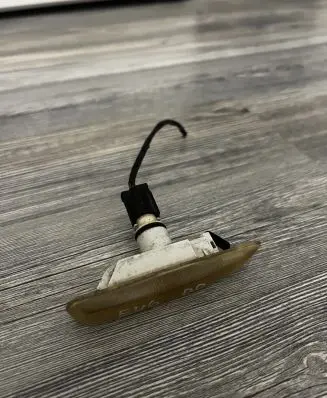 BMW 3 E46 Front fender indicator light 63132228592 2228592