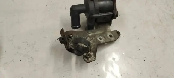 Volvo XC90 Electric auxiliary coolant/water pump 31686005