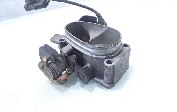 Renault Laguna I Throttle valve 7700862385 7700861007