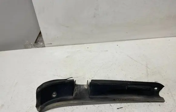 Mercedes-Benz C W204 Other trunk/boot trim element 2046931733