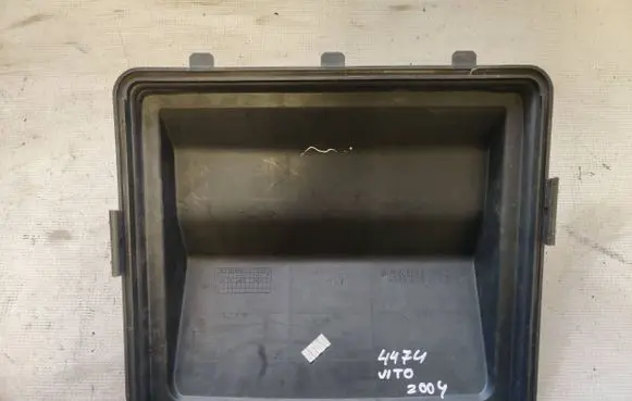Mercedes-Benz Vito Viano W639 Battery box tray cover/lid A6395450003
