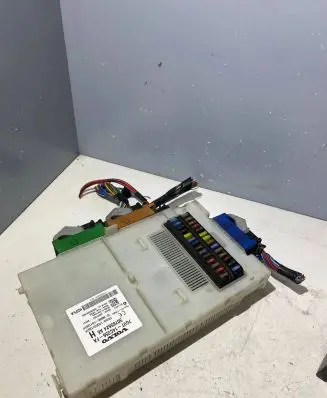 Volvo XC70 Fuse module 30765624AE 7G9T14C256FA 3659AF01125TP