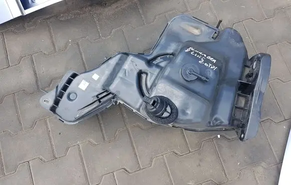 Seat Alhambra (Mk2) AdBlue liquid reservoir 7N0131877JIAUTOPI 7N0131877J 5Q0131969C