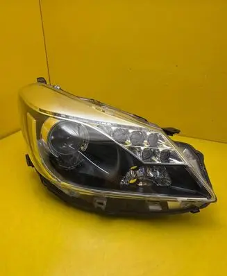 Toyota Yaris Headlight/headlamp YARISIIIHYBRYDA