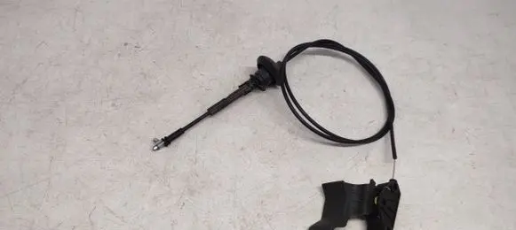 Peugeot 208 Engine bonnet (hood) release handle