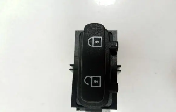 Volvo XC60 Central locking switch button 30710475 03451600 SN50025092531530