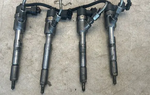 Fiat Doblo Fuel injectors set 0445110351