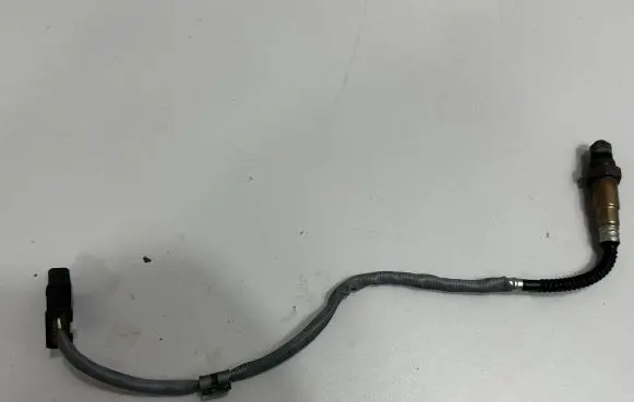 BMW 4 F32 F33 Lambda probe sensor 7589122