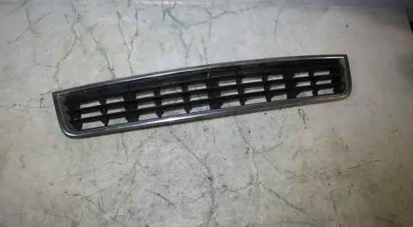 Audi A4 S4 B6 8E 8H Front bumper lower grill 8E0807647