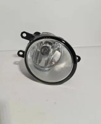 Toyota Avensis T250 Front fog light 812200D040 892040110101