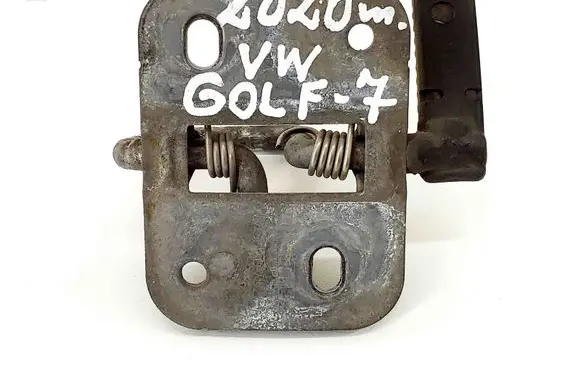 Engine bonnet (hood) release handle