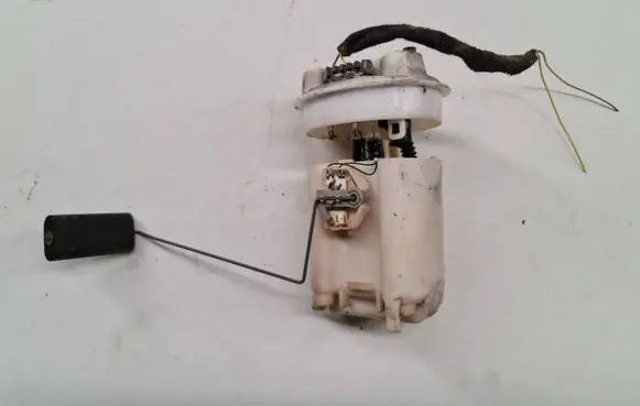 Volvo S40, V40 Fuel level sensor 30630542 09751409908 3063054