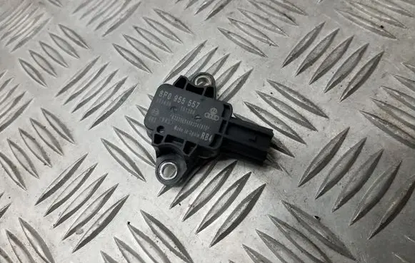 Audi A3 S3 A3 Sportback 8P Airbag deployment crash/impact sensor 8P0955557
