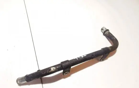 Toyota Auris 150 Engine coolant pipe/hose