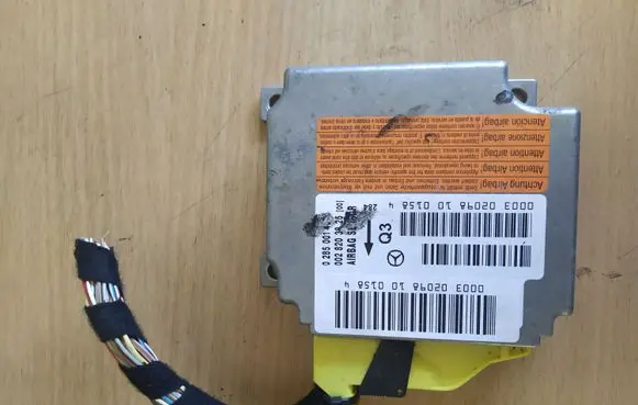 Mercedes-Benz S W220 Airbag control unit/module 0028203826 02850046