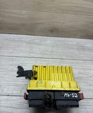 Opel Astra G Coolant fan relay 9685371