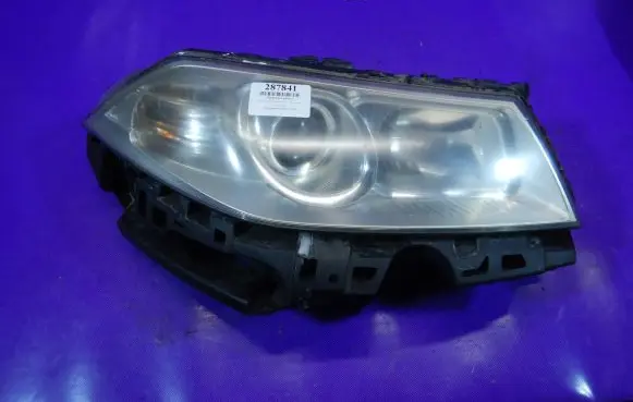 Renault Megane II Headlight/headlamp 8200412742E