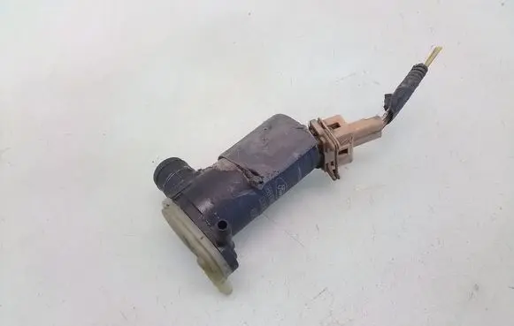 Ford Connect Windscreen/windshield washer pump 93BB17K624BA