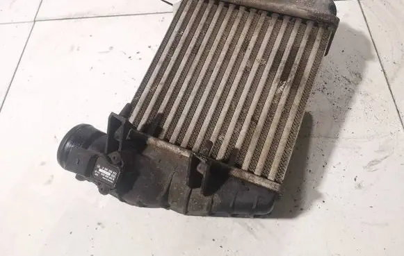Audi A6 S6 C6 4F Intercooler radiator 4F0145805J