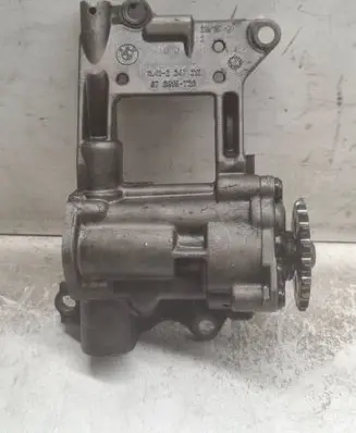 BMW 5 E39 Oil pump 2247212 11412247212 670815720